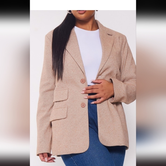 Pretty little thing Herringbone detail blazer - Picture 2 of 7